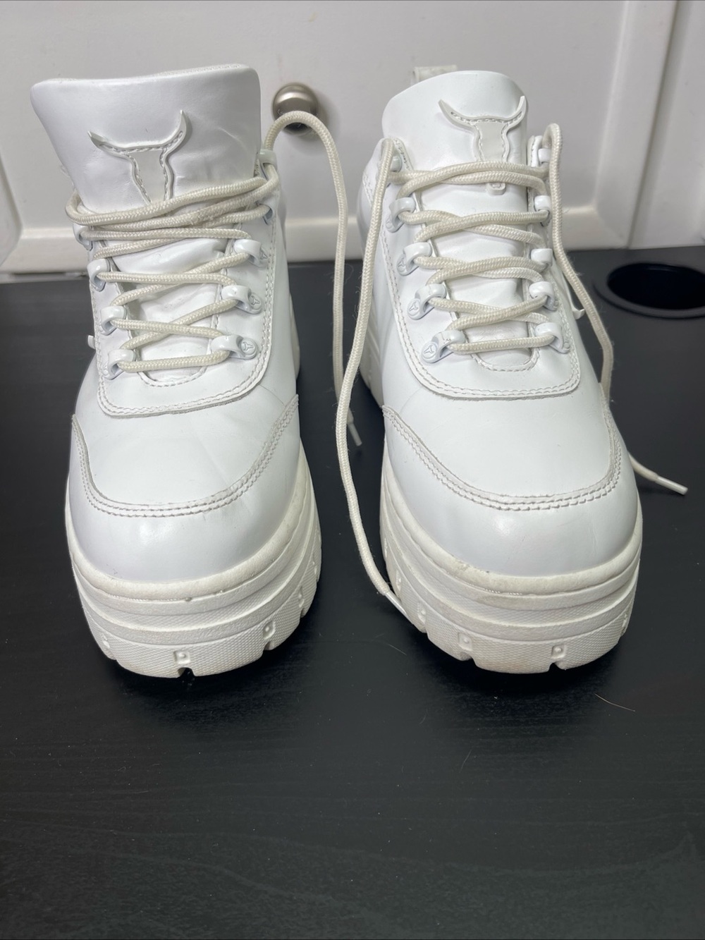 Windsor Smith Swerve Platform Sneakers Women’s Sz 8 White Chunky Lace Up Shoes